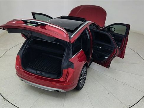 Used 2022 Lincoln Corsair Standard w/ Premium Package image 86