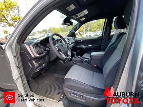Certified 2023 Toyota Tacoma TRD Off-Road w/ Technology Package AWD/4WD image 32