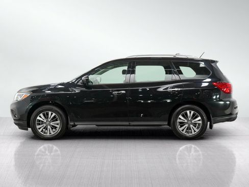 Used 2017 Nissan Pathfinder SL w/ Trailer Tow Package AWD/4WD image 2