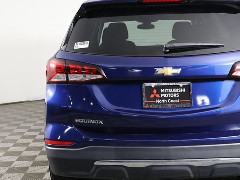 Used 2022 Chevrolet Equinox LT FWD image 12