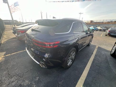 Used 2025 Genesis GV70 2.5T image 4