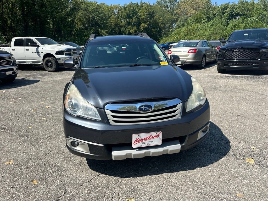 Used 2011 Subaru Outback 2.5i Limited w/ PWR Moonroof Pkg AWD/4WD image 4