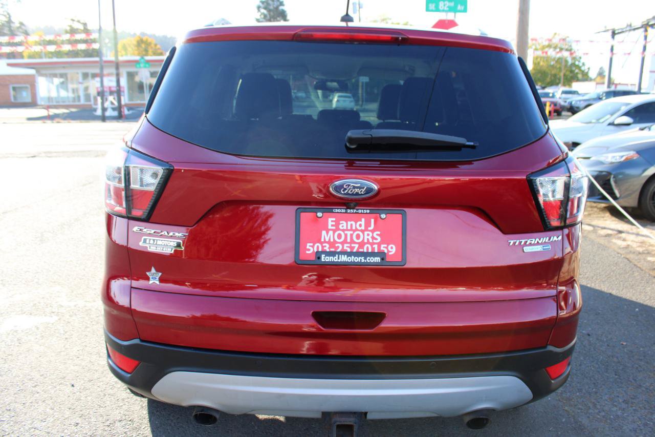 Used 2017 Ford Escape Titanium AWD/4WD image 5