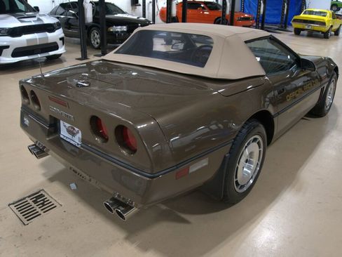 Used 1986 Chevrolet Corvette Convertible image 5