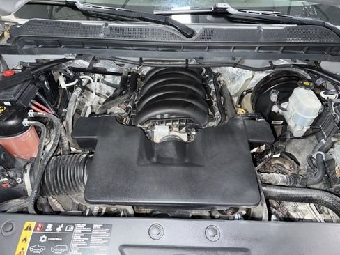 Used 2018 Chevrolet Silverado 1500 LT w/ All Star Edition image 6