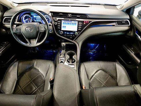 Used 2018 Toyota Camry XLE w/ Protection Package (Q2) image 12