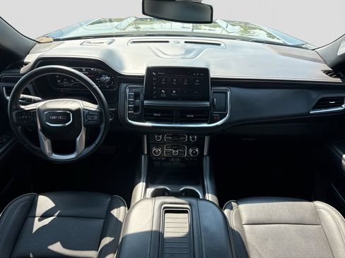 Used 2023 GMC Yukon SLT AWD/4WD image 18