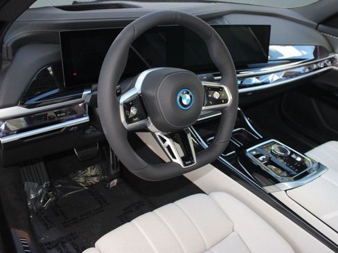 New 2026 BMW i7 eDrive50 w/ M Sport Package image 4