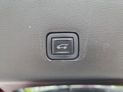 Certified 2023 Chevrolet Traverse LT AWD/4WD image 32