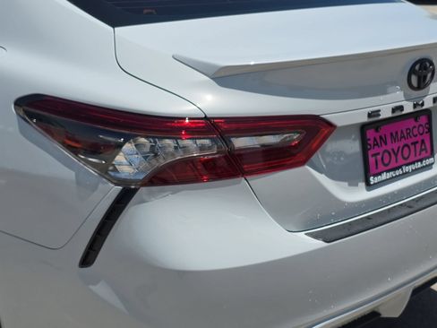 Used 2022 Toyota Camry XSE FWD image 27