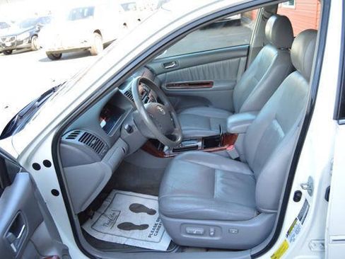 Used 2006 Toyota Camry XLE FWD image 36