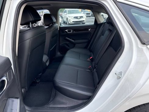 Used 2022 Honda Civic Touring image 14