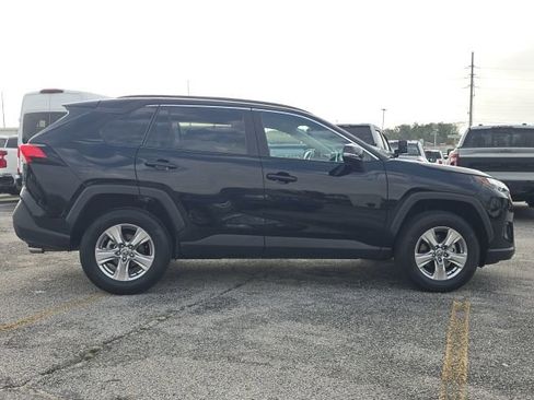 Used 2023 Toyota RAV4 XLE image 6