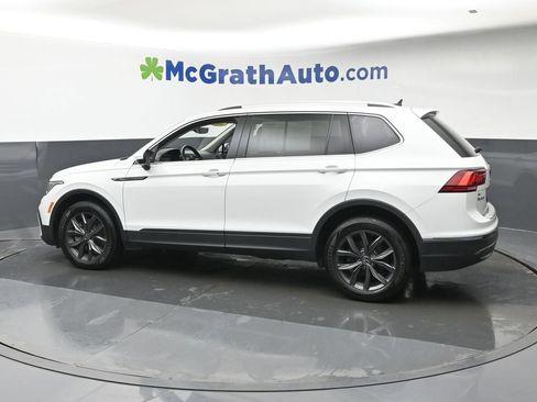 Used 2022 Volkswagen Tiguan SE AWD/4WD image 24