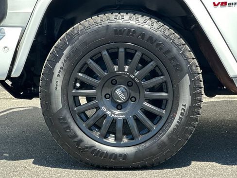 Used 2017 Mercedes-Benz G 550 image 25