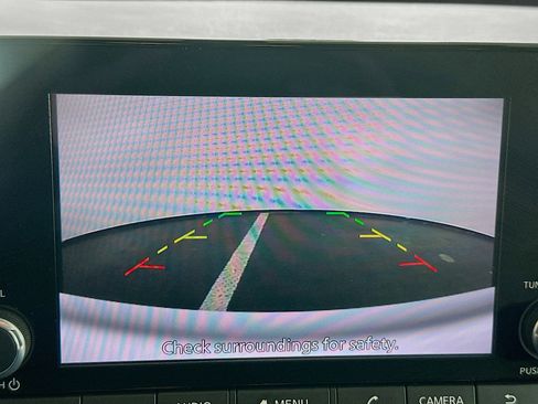 Used 2025 Nissan Pathfinder SV image 22