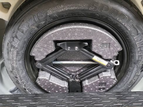 Used 2020 Toyota RAV4 LE w/ Carpet Mat Package FWD image 14