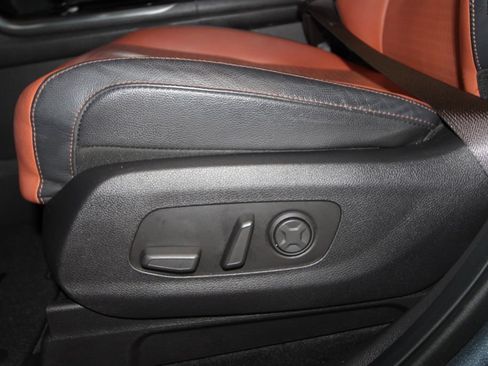 Used 2022 Kia Carnival SX Prestige FWD image 7