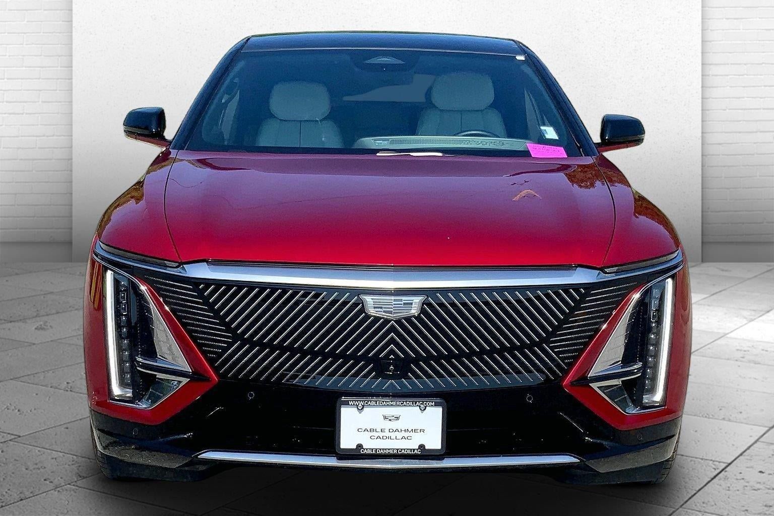 Certified 2024 Cadillac Lyriq Luxury AWD/4WD image 7