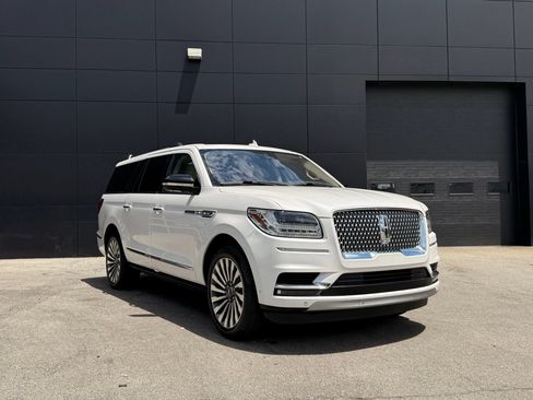 Used 2019 Lincoln Navigator L Reserve AWD/4WD image 6