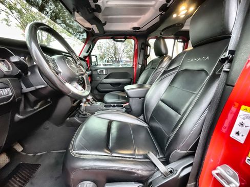 Used 2020 Jeep Wrangler Unlimited Sahara image 19