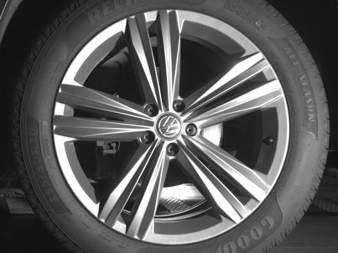 Used 2019 Volkswagen Atlas SEL R-Line AWD/4WD image 15