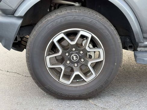 Used 2024 Ford Bronco Outer Banks AWD/4WD image 12