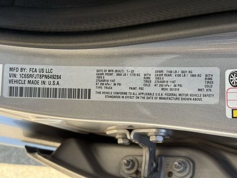Used 2023 RAM 1500 Laramie AWD/4WD image 30