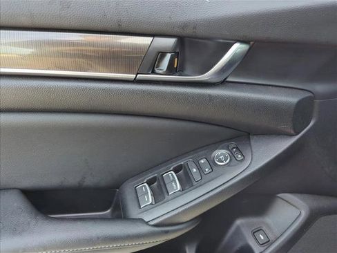 Used 2022 Honda Accord Sport image 9