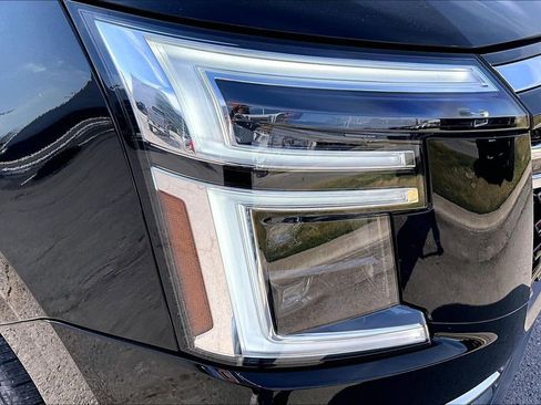 Used 2025 Nissan Armada Platinum Reserve image 27