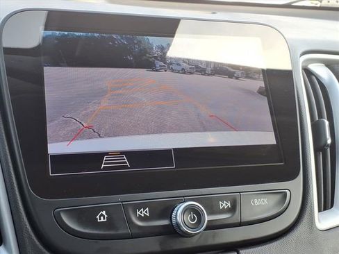 Used 2024 Chevrolet Malibu LT image 27