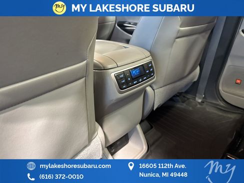 Used 2016 Toyota Highlander Limited Platinum image 27