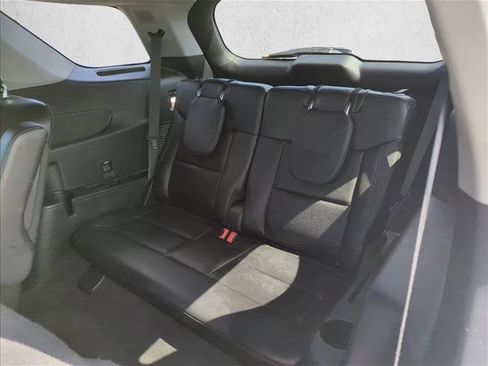 Used 2023 Ford Explorer Limited w/ Hybrid Equipment Group 310A RWD image 21