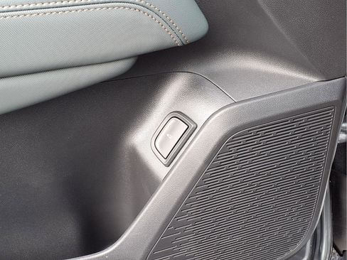 New 2026 GMC Terrain AT4 w/ Convenience Package III AWD/4WD image 12