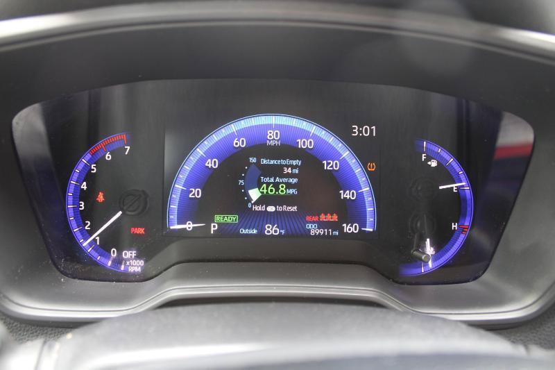 Used 2021 Toyota Corolla LE FWD image 14