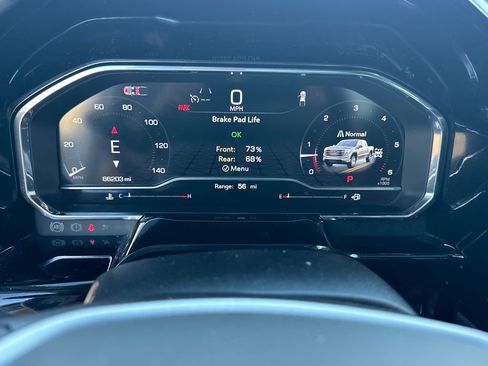 Used 2024 GMC Sierra 1500 SLT w/ SLT Premium Plus Package image 25