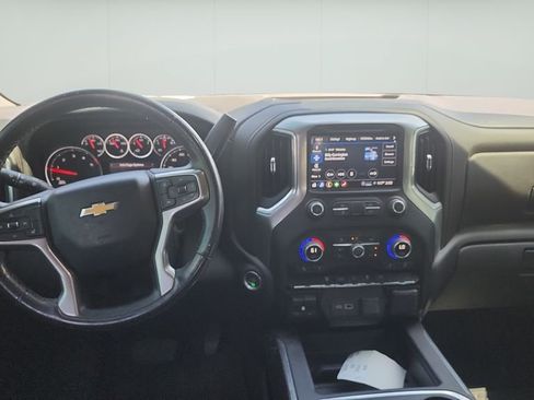 Used 2022 Chevrolet Silverado 3500 LT w/ Convenience Package AWD/4WD image 9