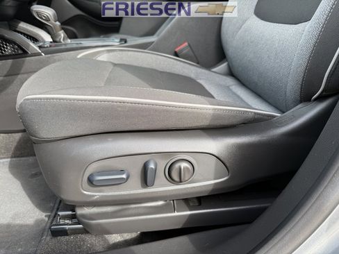 Used 2023 Chevrolet TrailBlazer LT image 9