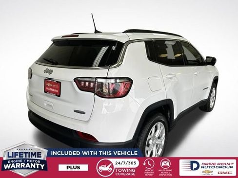 Used 2024 Jeep Compass Latitude AWD/4WD image 3