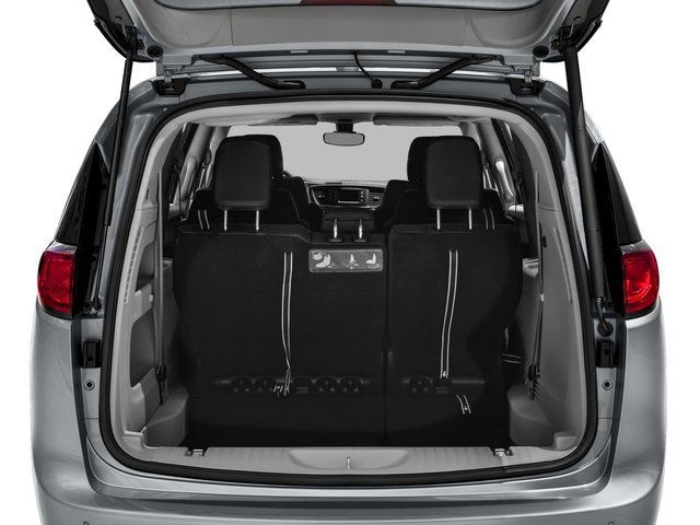 Used 2017 Chrysler Pacifica Touring-L Plus FWD image 15