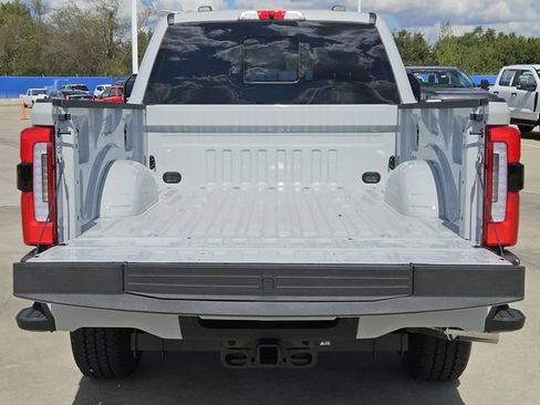 New 2026 Ford F250 Platinum w/ FX4 Off-Road Package image 11