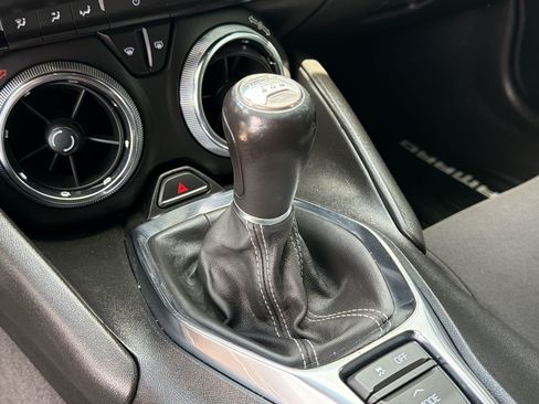 Used 2022 Chevrolet Camaro LS RWD image 17