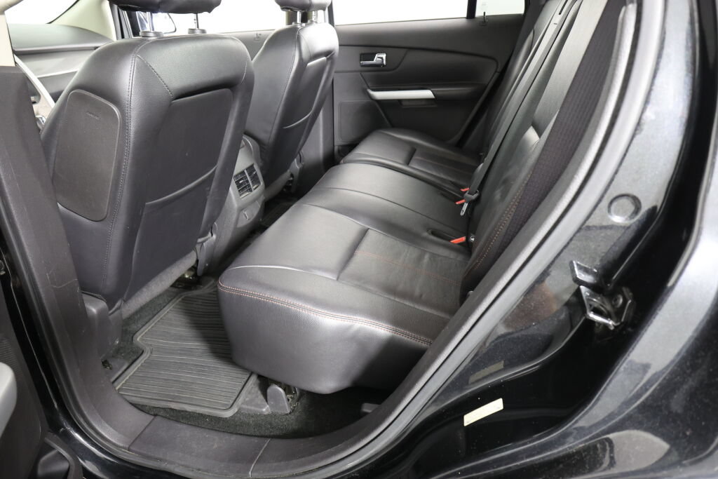 Used 2013 Ford Edge SEL AWD/4WD image 17