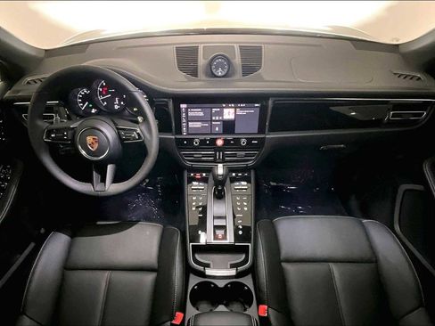 New 2026 Porsche Macan image 14