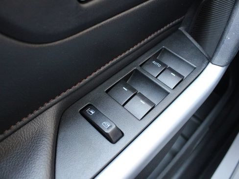 Used 2013 Ford Edge Limited FWD image 7