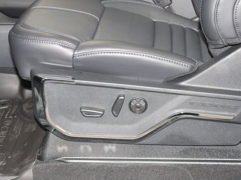 New 2026 Ford F250 Platinum image 23