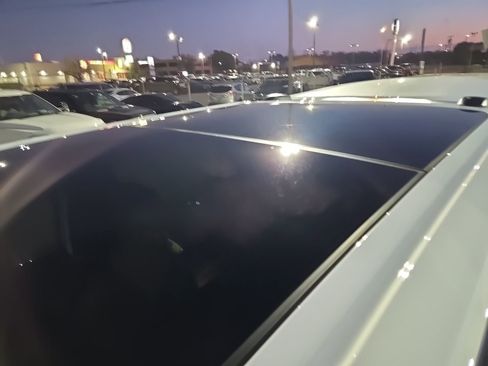 Used 2024 Ford F350 Lariat w/ Lariat Ultimate Package image 7