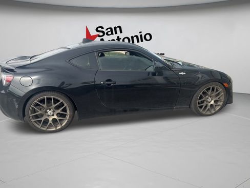 Used 2016 Scion FR-S RWD image 18
