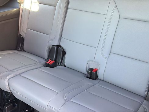 New 2026 GMC Yukon Elevation image 17