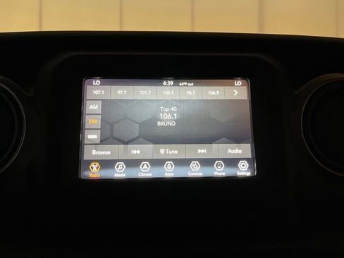 Used 2020 Jeep Gladiator Sport w/ Quick Order Package 24S AWD/4WD image 25